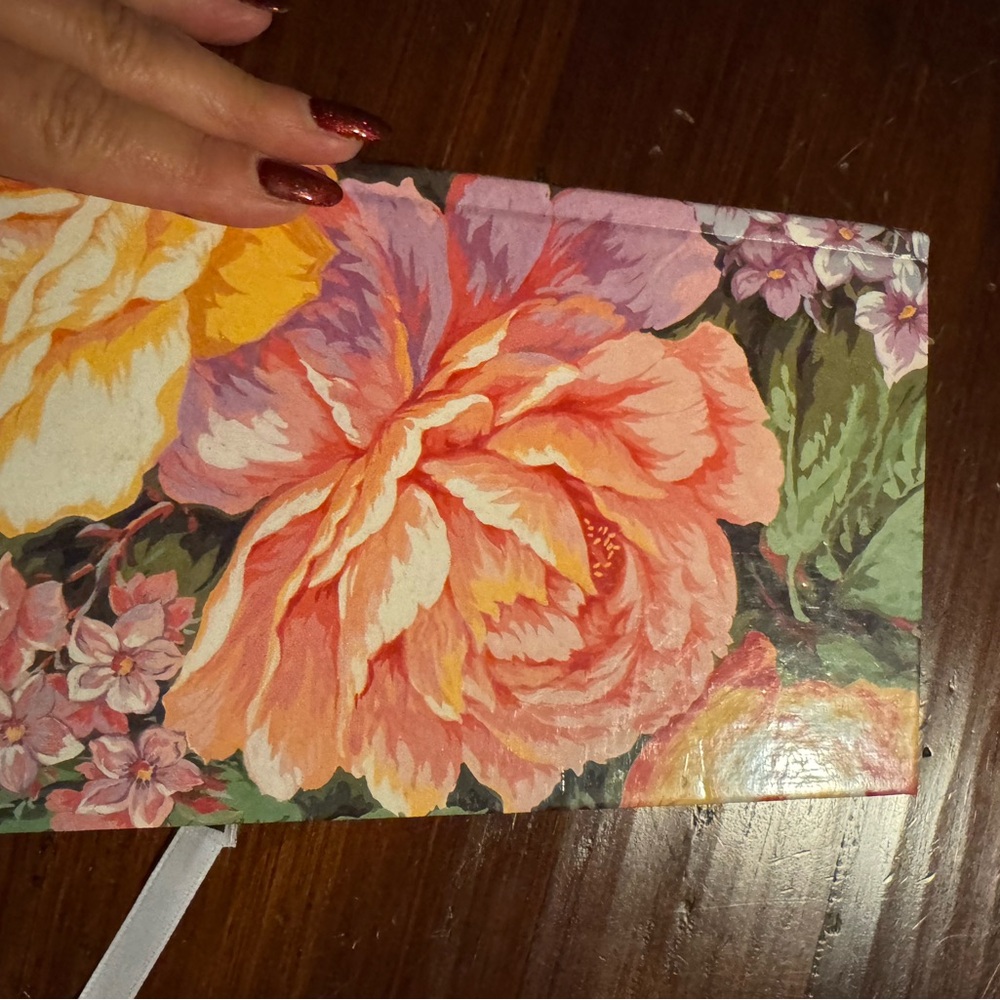 🤑SALE. Floral Patterned Journal